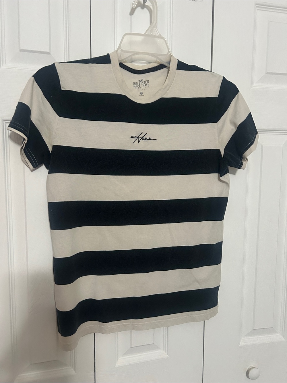 Hollister Black & Cream Horizontal Stripe Crewneck Tee